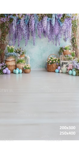 Tło fotograficzne z fioletową glicynią i wiklinowymi dekoracjami | E585